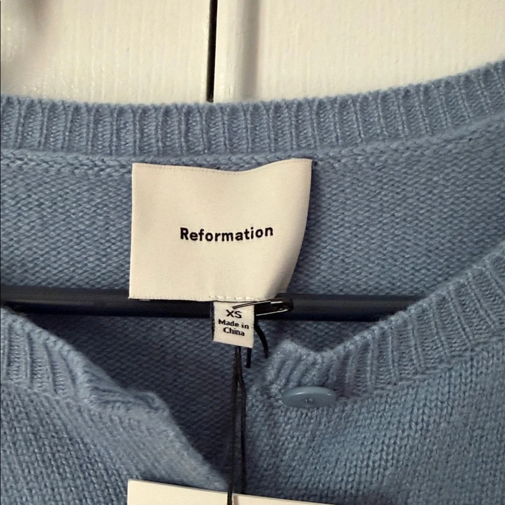 NWT Reformation Clara Cashmere Cardigan in XS - Bayou blue - Picture 4 of 7